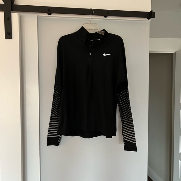 Nike Dri Fit running top with cute striped sleeves! Sz L - Picture 2 of 5